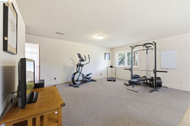 12905 Green Valley Cir, Groveland, CA 95321