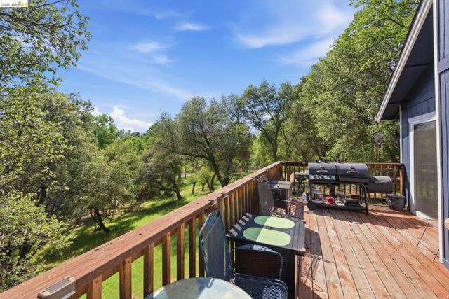 12905 Green Valley Cir, Groveland, CA 95321