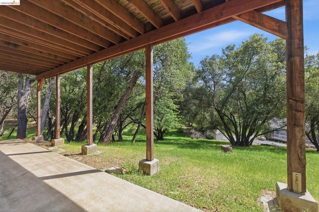 12905 Green Valley Cir, Groveland, CA 95321