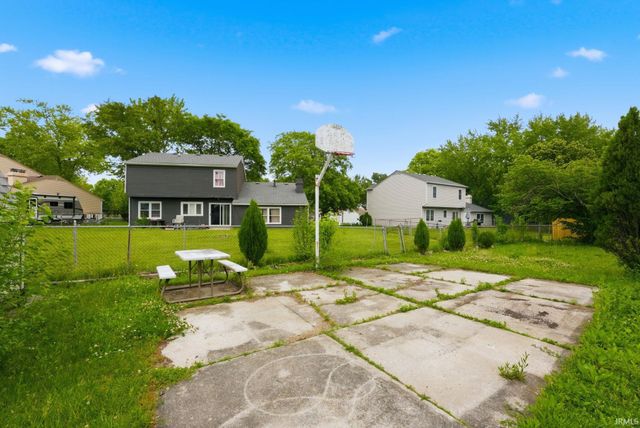 7509 Countryview Drive, Fort Wayne, IN 46815