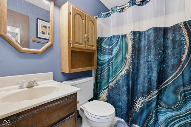 7131 W Green Springs Road, Indianapolis, IN 46214