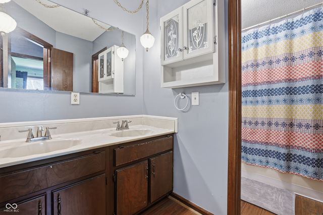 7131 W Green Springs Road, Indianapolis, IN 46214