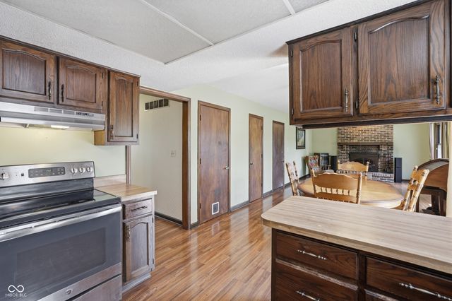 7131 W Green Springs Road, Indianapolis, IN 46214