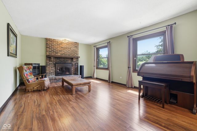 7131 W Green Springs Road, Indianapolis, IN 46214