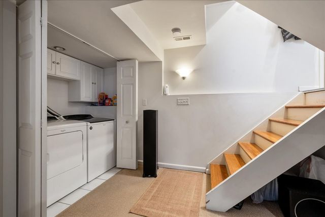 517 Longwood Drive, Buffalo Grove, IL 60089