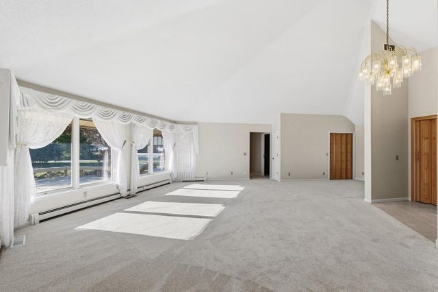 800 Cambridge Drive, Paxton, IL 60957