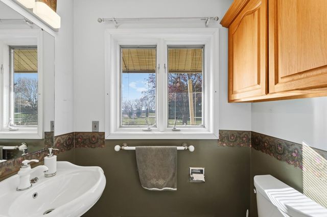 800 Cambridge Drive, Paxton, IL 60957