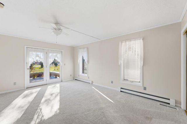 800 Cambridge Drive, Paxton, IL 60957