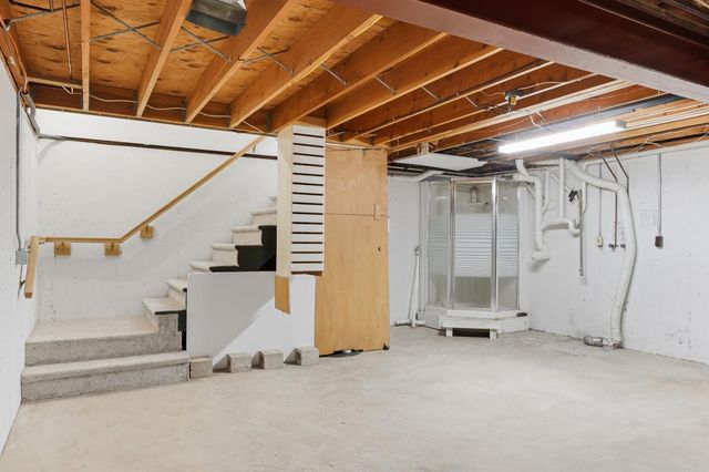 800 Cambridge Drive, Paxton, IL 60957