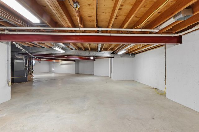 800 Cambridge Drive, Paxton, IL 60957