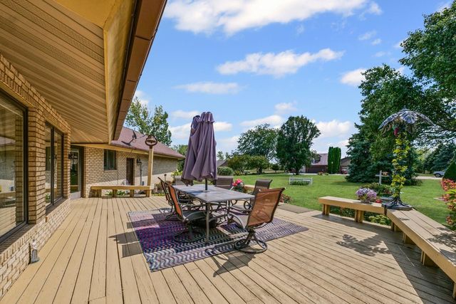 800 Cambridge Drive, Paxton, IL 60957