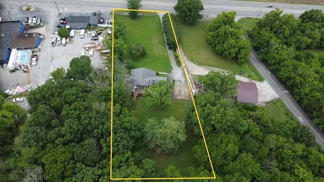 1332 S Dickerson Rd, Goodlettsville, TN 37072