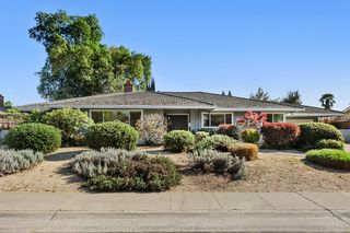 3000 American River Dr, Sacramento, CA 95864