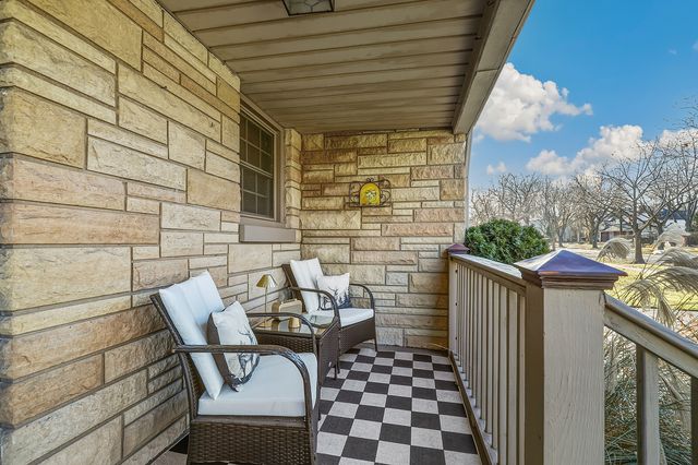 625 Bruce Avenue, Flossmoor, IL 60422