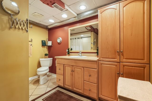 625 Bruce Avenue, Flossmoor, IL 60422