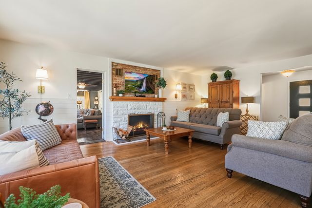 625 Bruce Avenue, Flossmoor, IL 60422