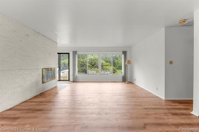 7271 Cottonwood Knoll, West Bloomfield, MI 48322