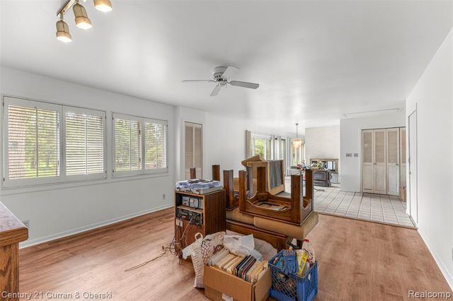 7271 Cottonwood Knoll, West Bloomfield, MI 48322