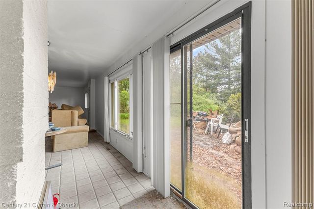 7271 Cottonwood Knoll, West Bloomfield, MI 48322