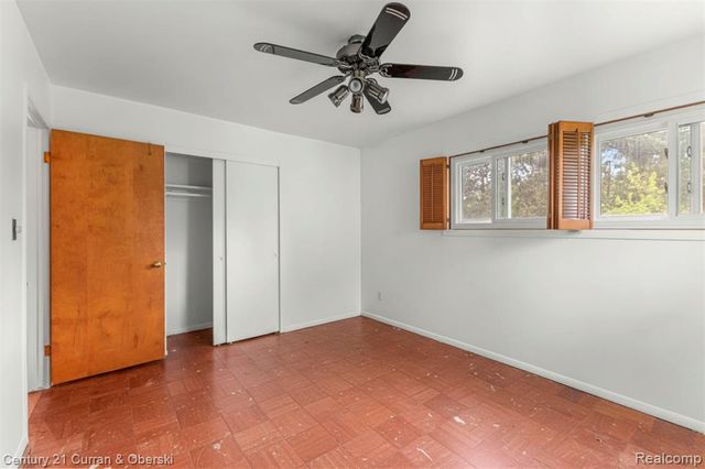 7271 Cottonwood Knoll, West Bloomfield, MI 48322