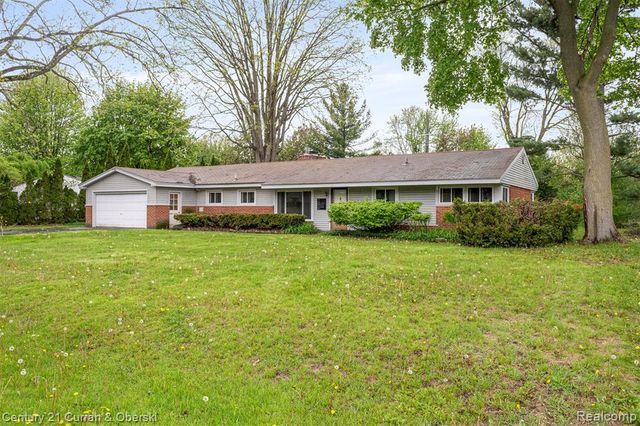 7271 Cottonwood Knoll, West Bloomfield, MI 48322