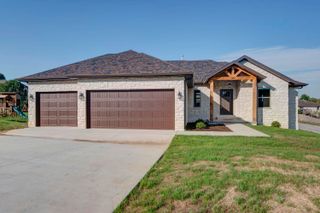 4449 North Toby Avenue, Springfield, MO 65803