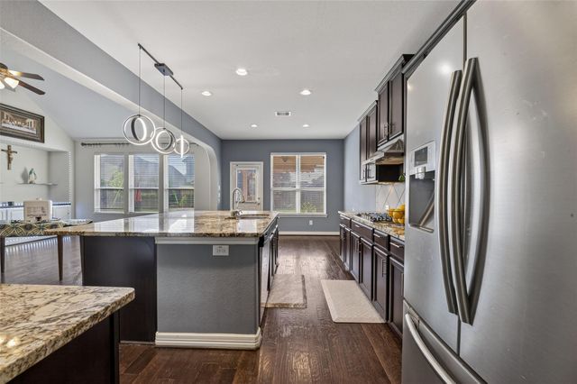 12611 Colonial Glen Ct, Pearland, TX 77584