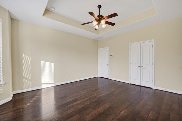 12611 Colonial Glen Ct, Pearland, TX 77584