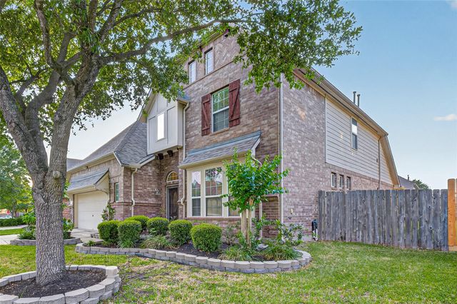 12611 Colonial Glen Ct, Pearland, TX 77584