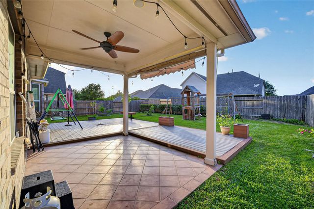 12611 Colonial Glen Ct, Pearland, TX 77584