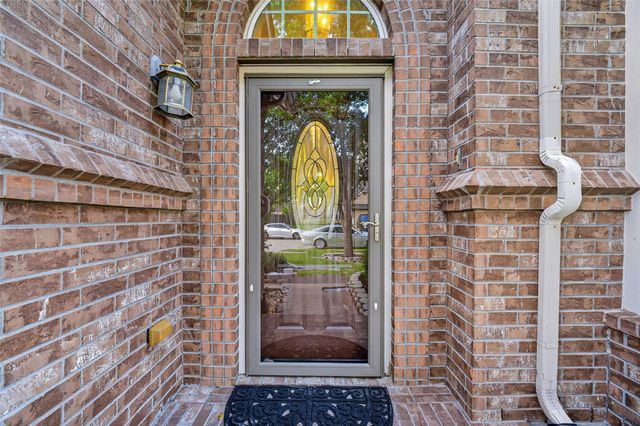 12611 Colonial Glen Ct, Pearland, TX 77584