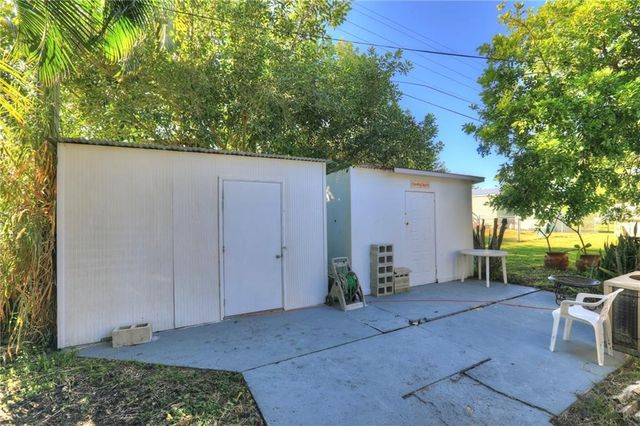 323 Pineapple Street, Sebastian, FL 32958