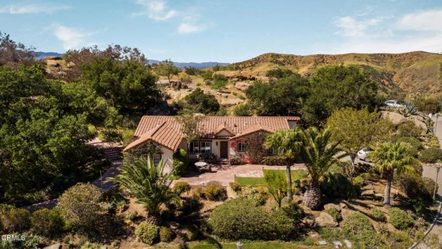 2940 Kuehner Drive, Simi Valley, CA 93063
