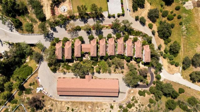 2940 Kuehner Drive, Simi Valley, CA 93063