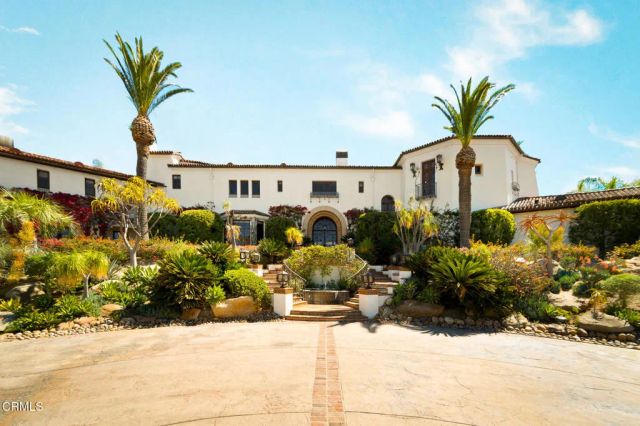 2940 Kuehner Drive, Simi Valley, CA 93063