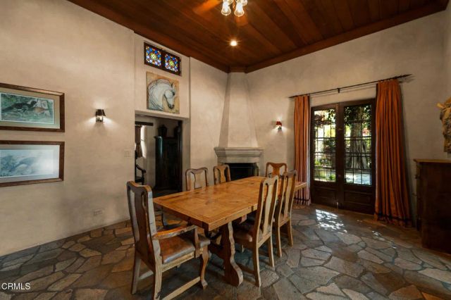 2940 Kuehner Drive, Simi Valley, CA 93063