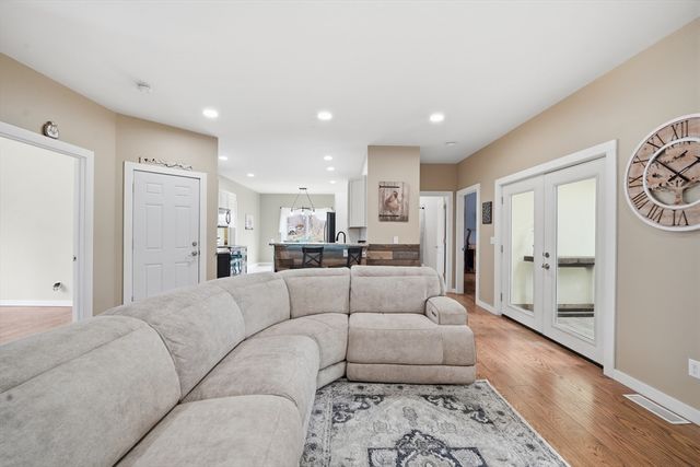 96 Stafford Hollow Rd, Monson, MA 01057