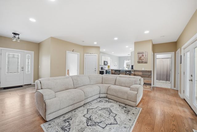 96 Stafford Hollow Rd, Monson, MA 01057
