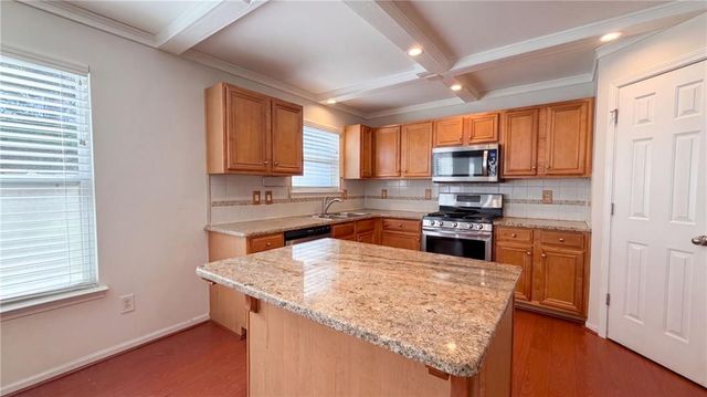 330 Oxnard Circle SW, Atlanta, GA 30331