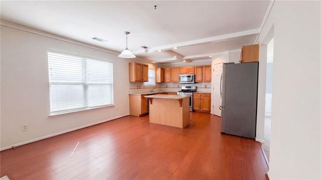 330 Oxnard Circle SW, Atlanta, GA 30331