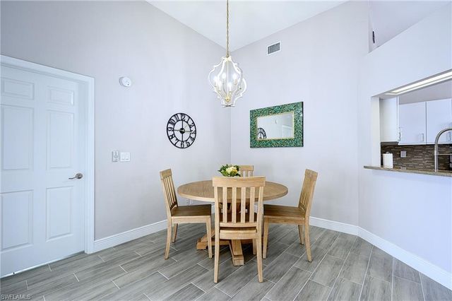 583 Beachwalk CIR Q-202, Naples, FL 34108