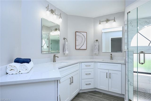 583 Beachwalk CIR Q-202, Naples, FL 34108