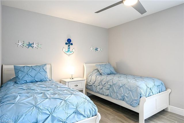 583 Beachwalk CIR Q-202, Naples, FL 34108