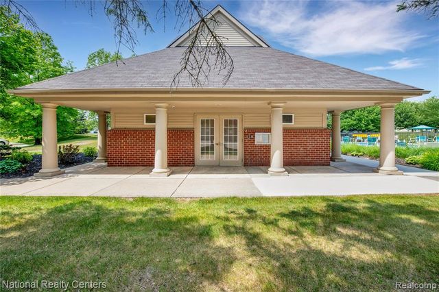 4048 Berkeley Avenue, Canton, MI 48188