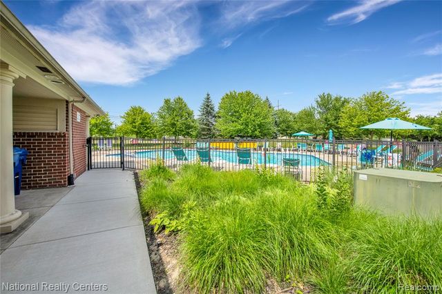4048 Berkeley Avenue, Canton, MI 48188