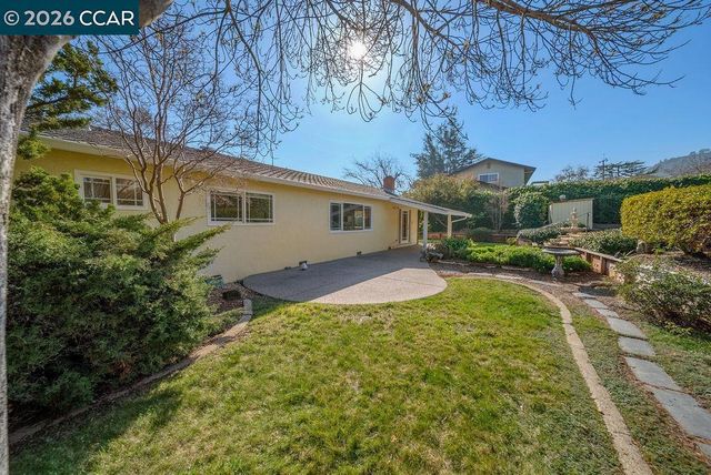 5895 Herriman Dr, Clayton, CA 94517