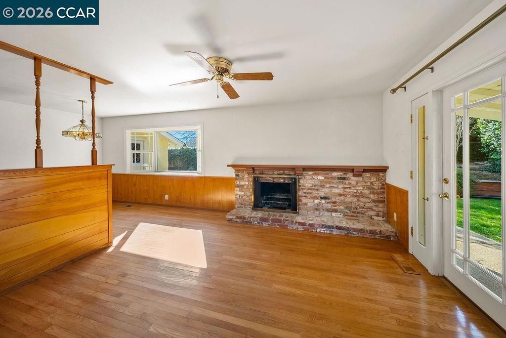 Image 17 of property listing at 5895 Herriman Dr, Clayton, CA 94517