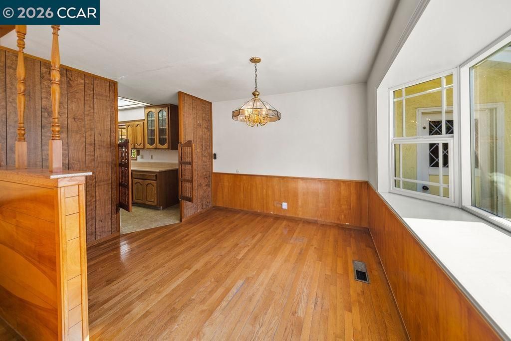 Image 18 of property listing at 5895 Herriman Dr, Clayton, CA 94517