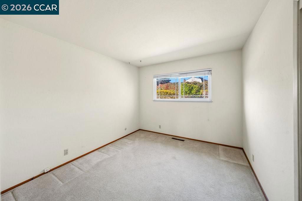 Image 23 of property listing at 5895 Herriman Dr, Clayton, CA 94517