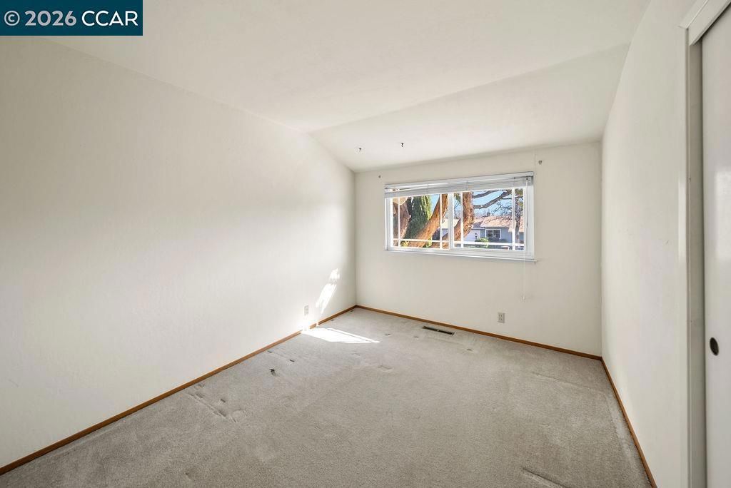 Image 24 of property listing at 5895 Herriman Dr, Clayton, CA 94517